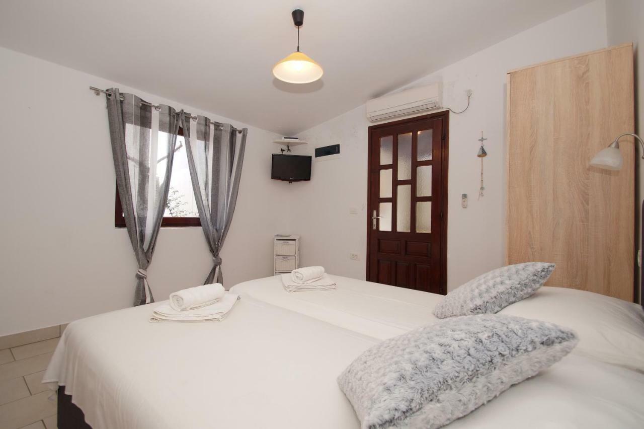 Posejdon Apartments Đảo Korčula Ngoại thất bức ảnh